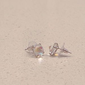 ✨Holiday gift✨ Kendra Scott Jolie Silver Stud Earrings in Dichroic Glass